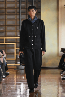 Look 25