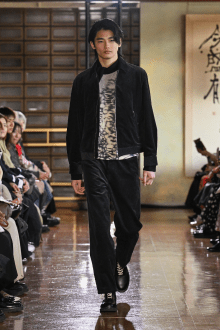 Look 32